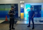 Cegah kejahatan dan gangguan kamtibmas, Polsek Lemahabang laksanakan Patroli Perbankan.