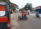 Cegah kemacetan dan laka lalin serta tawuran pelajar Polsek Lemahabang atur lalu lintas pada jam pulang sekolah.