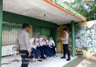 Polisi Antar Pulang Pelajar, Patroli Humanis Polsek Waled Tuai Senyum Anak Sekolah