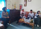 Bhabinkamtibmas Desa Serang Kecamatan Klangenan Sambangi Guru Sekolah Sampaikan Pesan Kamtibmas