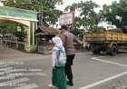 Keberadaan personil Kepolisian di lapangan sangat dirasakan oleh masyarakat yang akan berangkat sekolah maupun Aktifitas agar aman dan nyaman dalam perjalanan