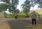Dalam Rangka Pelayanan Kepada Masyarakat, Polsek Kaliwedi Laksanakan Giat Rutin PH Pagi Di SMAN 1 Kaliwedi Kec.Kaliwedi Kab. Cirebon