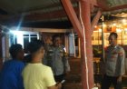 Patroli Siskamling polsek Gebang Polresta Cirebon ajak warga cegah kejahatan malam