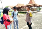 Bhabinkamtibmas melaksanakan kegiatan sambang kepada warga Desa Bringin dalam rangka jalin tali silaturahmi dan antisipasi kerawanan serta Mencegah gangguan Kamtibmas di Desa Bringin Kecamatan Ciwaringin Kabupaten Cirebon.