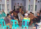 Kapolsek Gegesik laksanakan giat Jum at Curhat bersama Muspika dan masyarakat Ds Bayalangu Kidul.