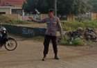 Polsek Kaliwedi Laksanakan PH Pagi di Depan SMPN 1 Kaliwedi sebagai Bentuk Pelayanan Masyarakat