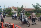 Cegah kemacetan, Pos Pam Lemahabang laksanakan pengaturan arus lalin di sekitar Pos Pam Lemahabang
