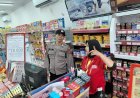 Sambang minimarket sampaikan pesan Kamtibmas guna cipkon aman dan damai.