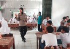 Polsek Ciwaringin Gelar Program Police Goes To School di SMPN 1 Babakan Ciwaringin