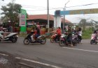 Polsek Dukupuntang Laksanakan Giat Rutin PH Pagi Di Pertigaan Depan Puskesmas Sindangjawa Kecamatan Dukupuntang Kabupaten Cirebon
