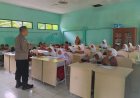 Fokus Cegah Kenakalan Remaja Sejak Dini, Polsek Weru Gelar Police Goes to School di SDN 1 Weru Kidul