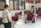 Lewat Sambang, Bhabinkamtibmas Desa Karanganyar Ajak Warga Wujudkan Kamtibmas Aman dan Kondusif