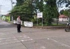 Wujud Kepedulian terhadap Keselamatan Warga, Polsek Karangsembung Laksanakan Pengaturan Lalu Lintas Pagi di Karanganyar