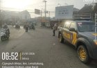 Cegah kemacetan, laka lantas, dan tawuran pelajar, Polsek Lemahabang atur lalu lintas di pertigaan Cipeujeuh pagi hari.
