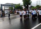  Polsek Beber melaksanakan Giat Rutin PH pengaturan lalu lintas di SMAN 1 BEBER.