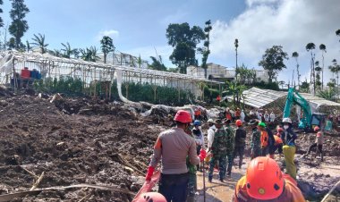 Hari Ke-8 Operasi SAR Pasirlangu, Sinergi Kemanusiaan Sat Brimob Polda Jabar Terus Berjalan Tanpa Lelah