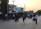 Polsek karangsembung laksanakan PH pagi di jalan raya karangwareng kecamatan karangwareng wujud kepedulian polri terhadap keselamatan masyarakat.