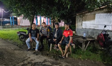 Terjun Langsung, Kapolsek Weru Ikut Sambang Warga di Kawasan Pemukiman