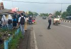 PH Pagi, Polsek Astanajapura Laksanakan Pengaturan Lalu Lintas di Pertigaan Pantura Kanci