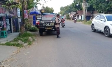 Polsek karangsembung laksanakan patroli siang hari di jalan raya kalimeang kecamatan karangsembung wujud kepedulian polri terhadap keamanan masyarakat.