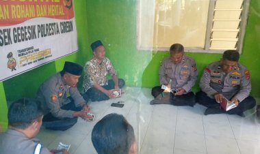 Polsek Gegesik Polresta Cirebon Gelar Binrohtal Rutin di Mushola Al-Ikhlas