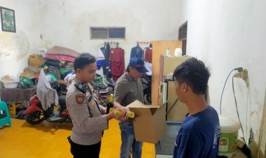 Operasi Pekat, Polsek Weru Polresta Cirebon Amankan Puluhan Botol Ciu dari Rumah Warga