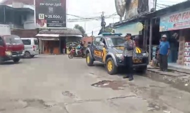 Polsek Karangsembung Polresta Cirebon Intensifkan Patroli Siang di Jalan Raya Karangmekar