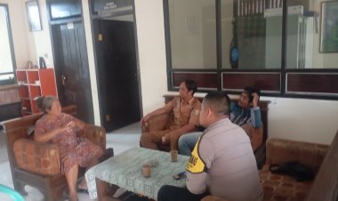 Bhabinkamtibmas Polsek Weru Sambang Balai Desa Setu Kulon, Perkuat Sinergi dan Jaga Kamtibmas